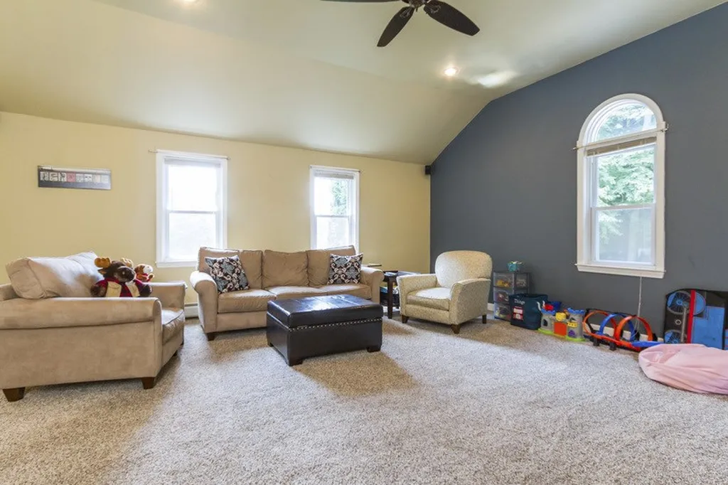 85 Highland Street Candia NH 03034
