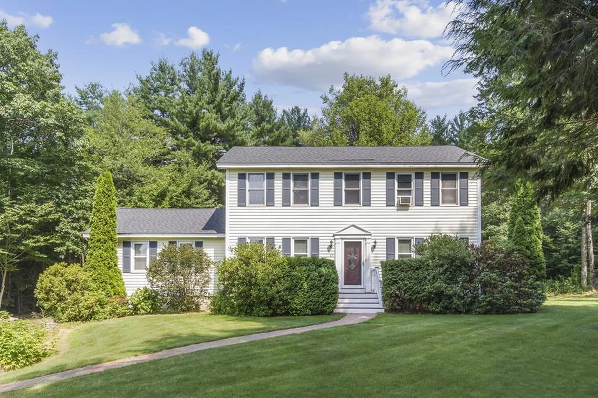 85 Highland Street Candia NH 03034