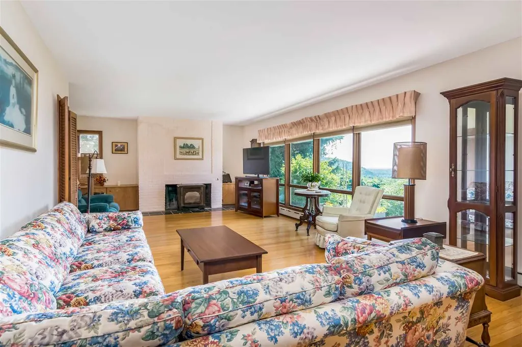 4272 St George Road Williston VT 05495