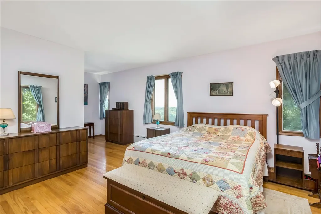 4272 St George Road Williston VT 05495