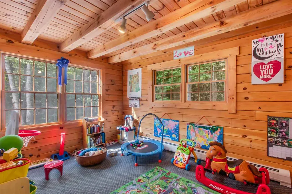 217 West Hill Road Troy NH 03465