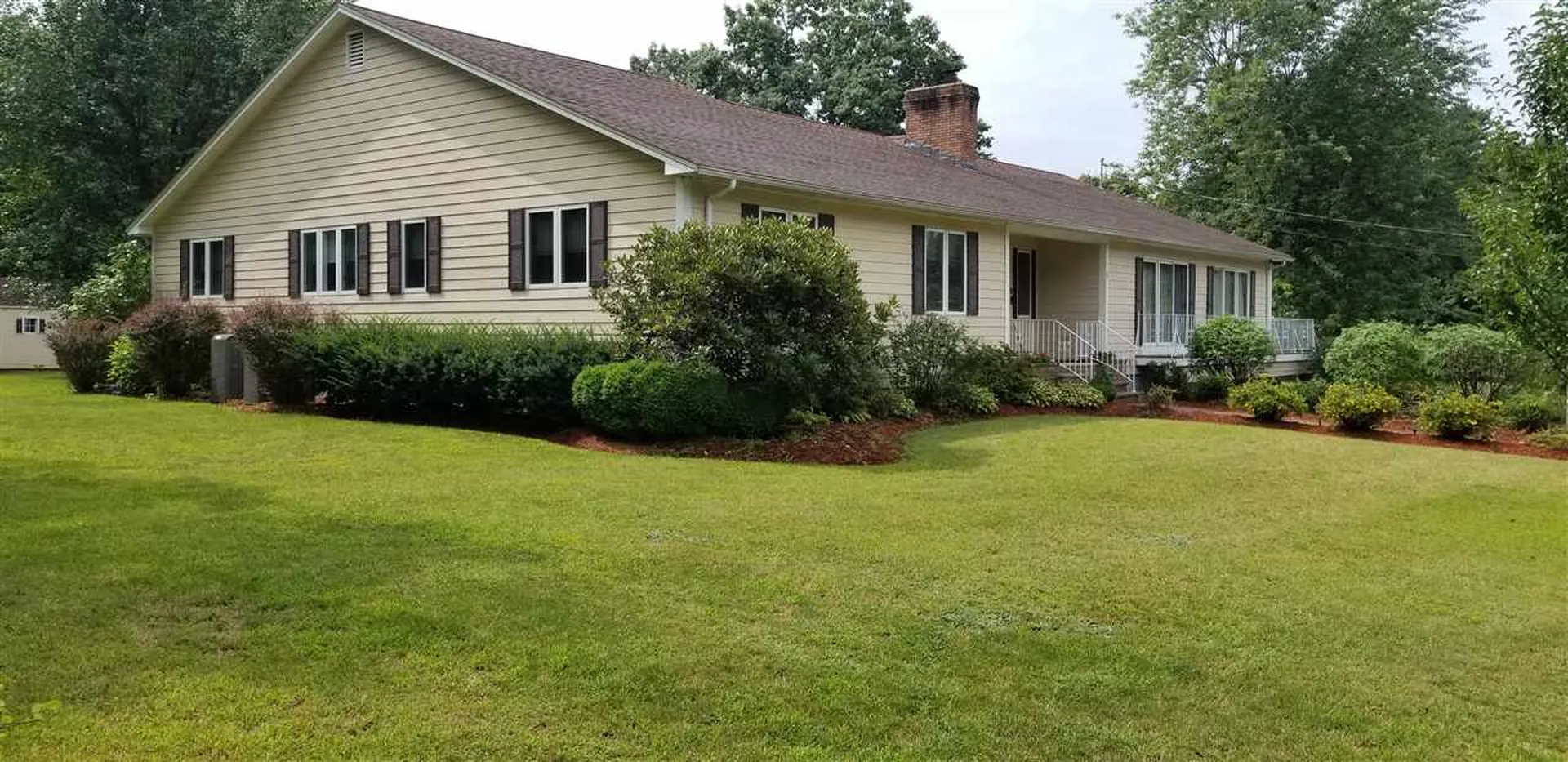 5 Mockingbird Lane Hudson NH 03051