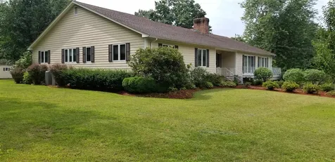 5 Mockingbird Lane Hudson NH 03051