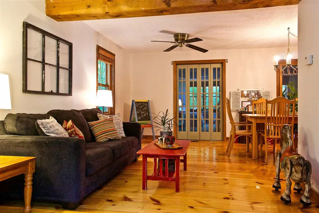 28 Ledgewood Drive Strafford NH 03884