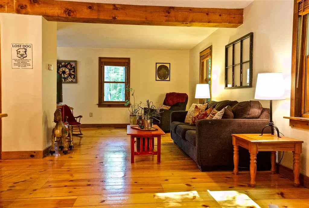 28 Ledgewood Drive Strafford NH 03884