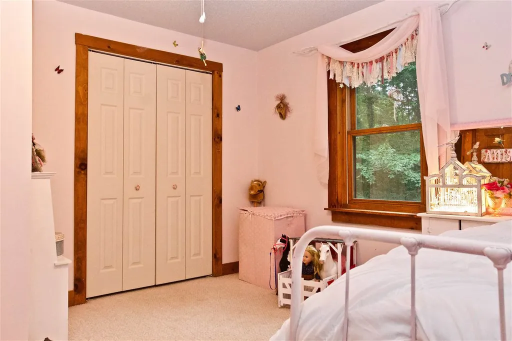 28 Ledgewood Drive Strafford NH 03884