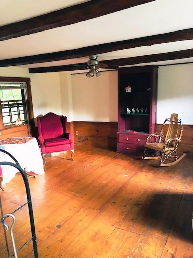 3260 US Route 3, Thornton, NH 03285 Living Room 3260 US Route 3, Thornton, NH 03285 Alpine Lakes Real Estate