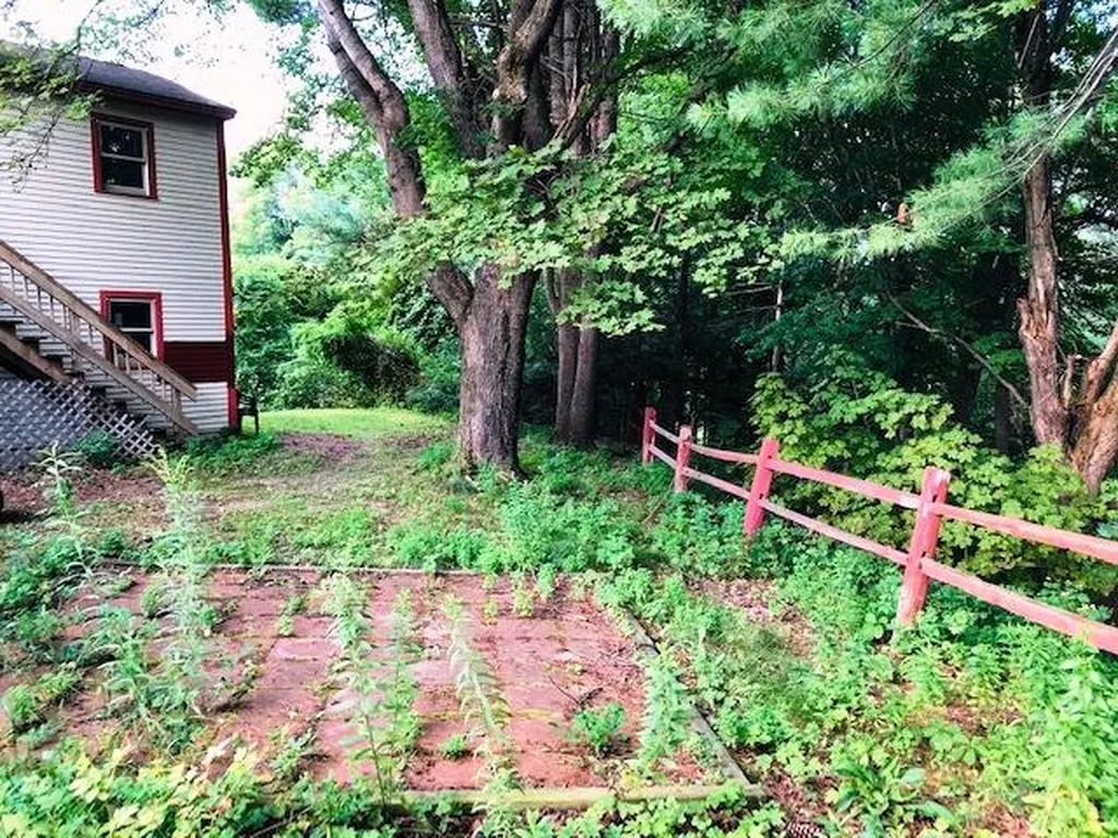 3260 US Route 3, Thornton, NH 03285 Garden 3260 US Route 3, Thornton, NH 03285 Alpine lakes Real Estate