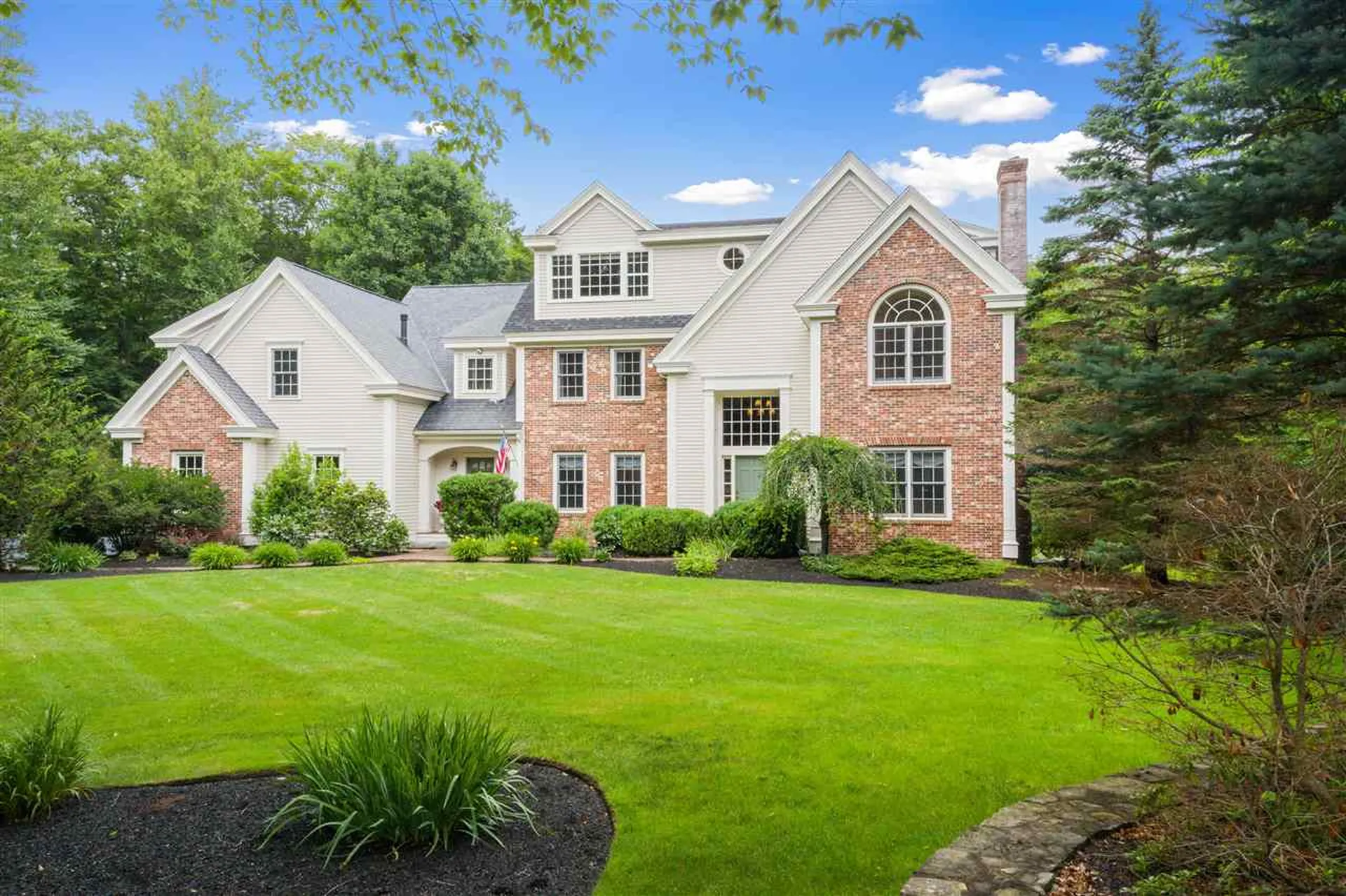 23 Squier Drive North Hampton NH 03862
