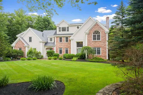 23 Squier Drive North Hampton NH 03862