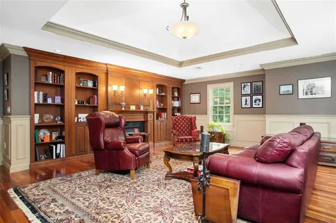 23 Squier Drive North Hampton NH 03862