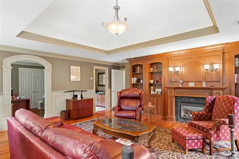 23 Squier Drive North Hampton NH 03862