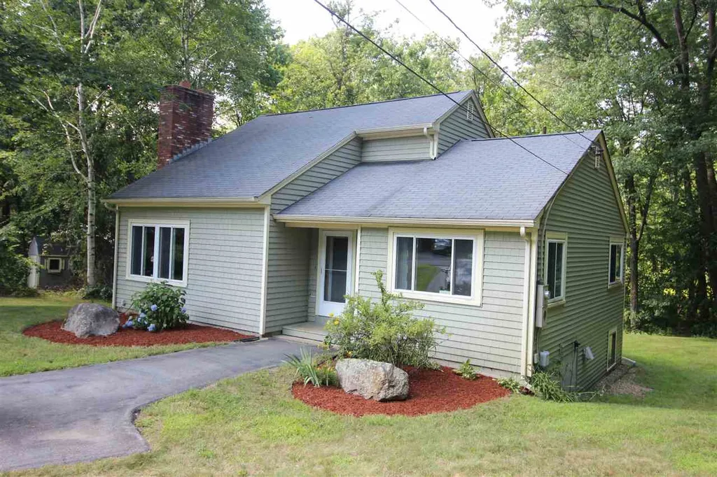 6 Temple Drive Litchfield NH 03052