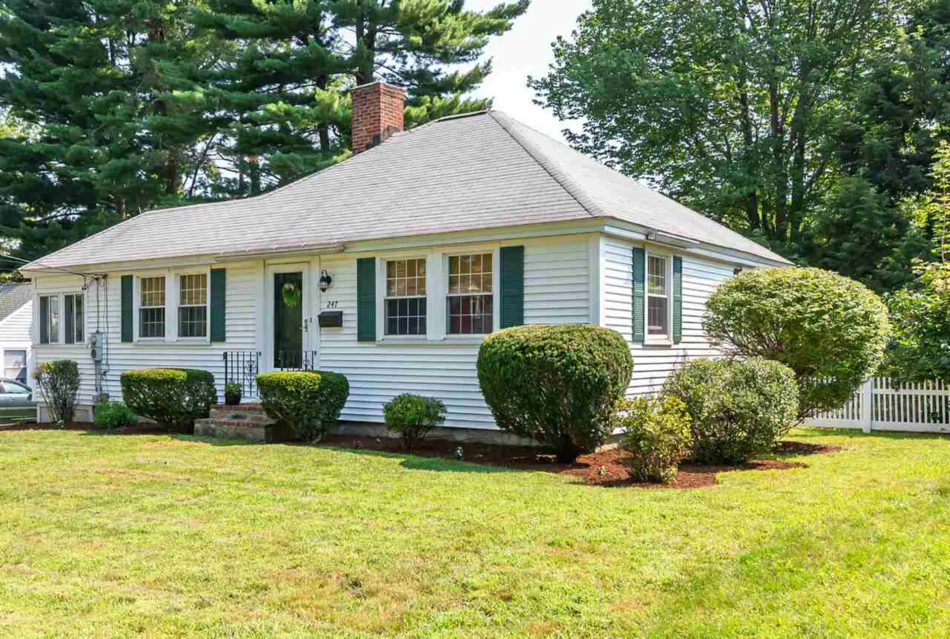 247 Ashland Street Manchester NH 03104