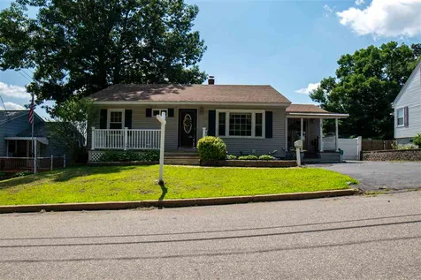 457 Seames Drive Manchester NH 03103