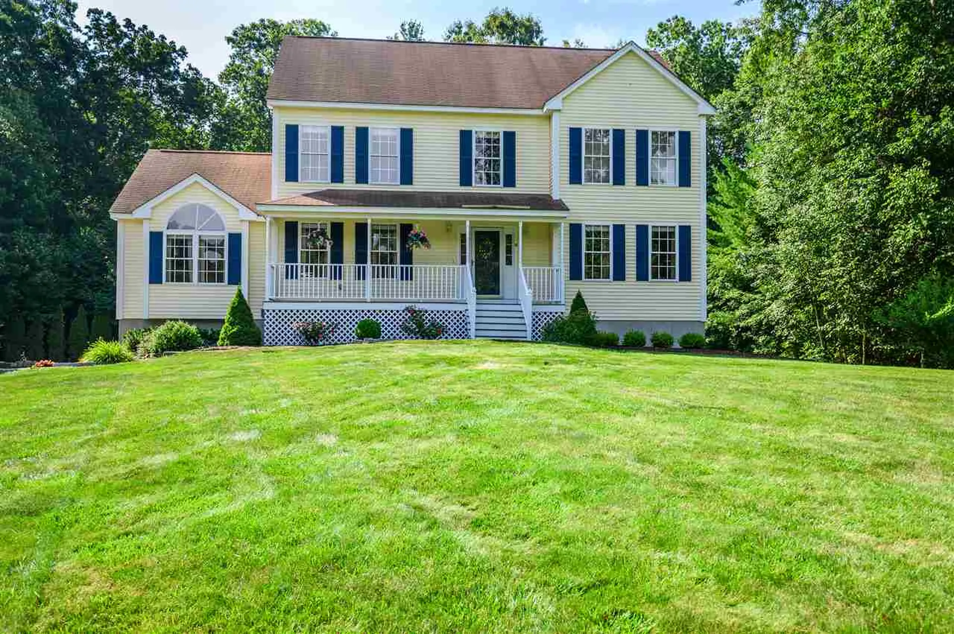 18 Coventry Lane Salem NH 03079