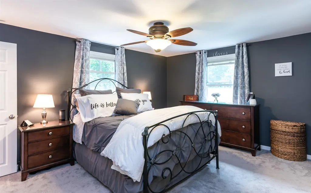 11 Butterfield Lane Stratham NH 03885