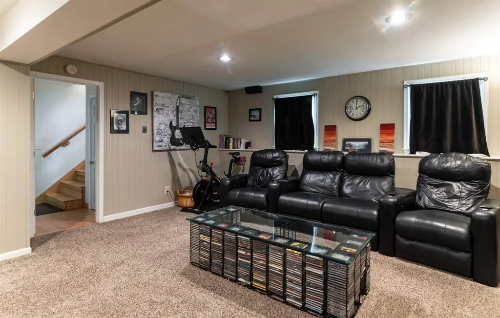 11 Butterfield Lane Stratham NH 03885