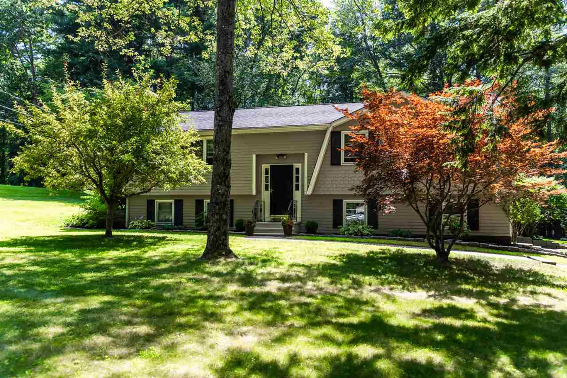 11 Butterfield Lane Stratham NH 03885