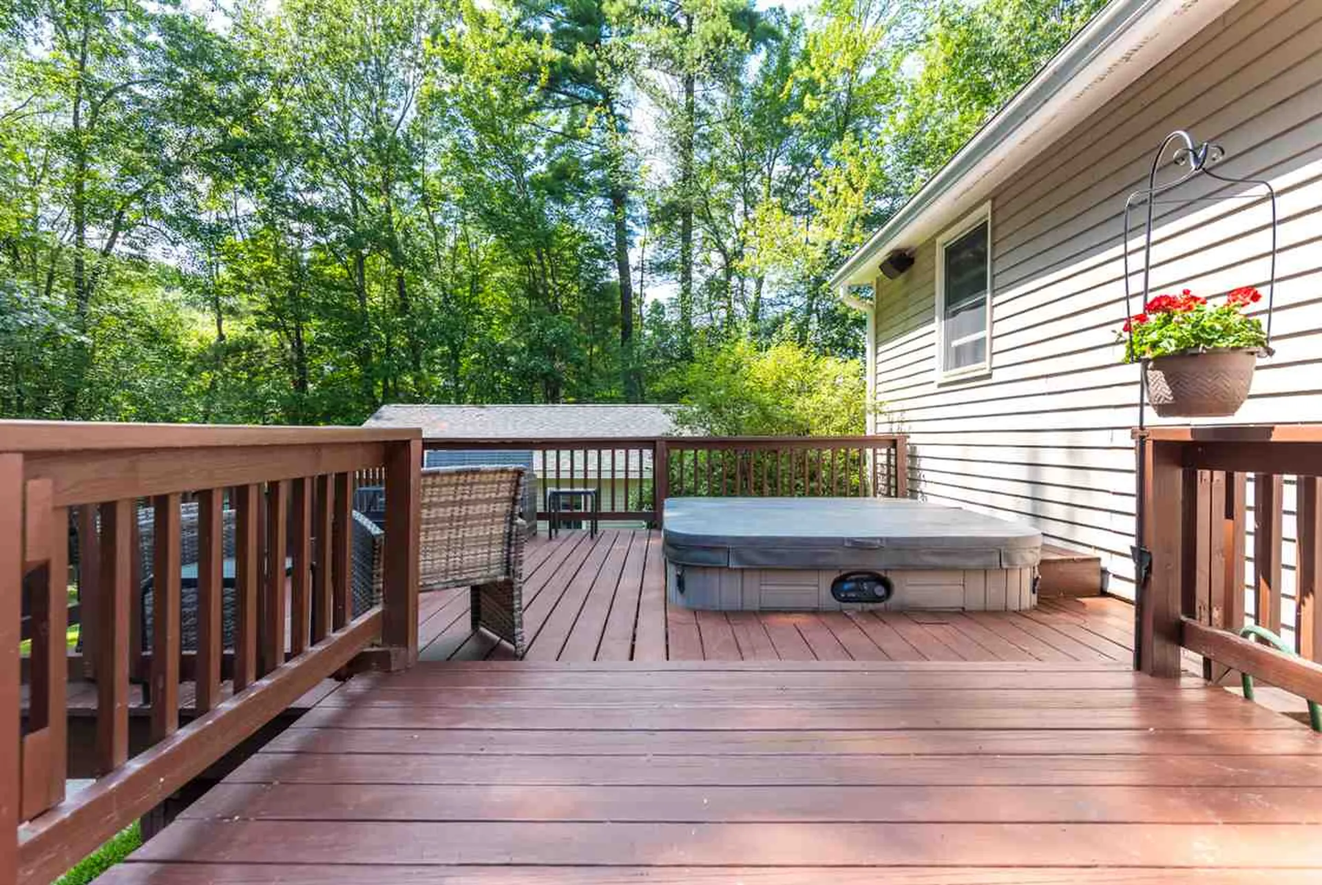 11 Butterfield Lane Stratham NH 03885
