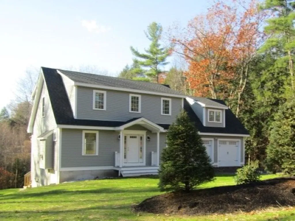 406 Main Street Sandown NH 03873