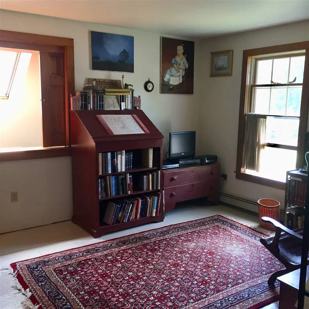 44 Union Street Peterborough NH 03458