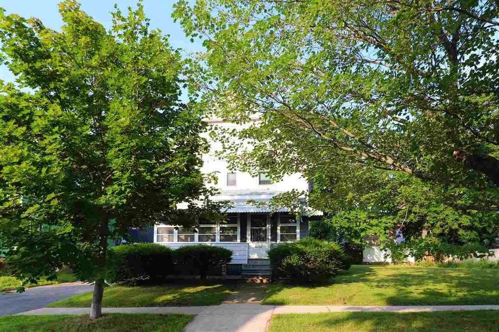 21 Elwyn Avenue Portsmouth NH 03801