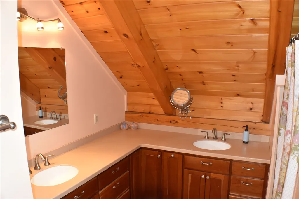 54 Pine Tree Lane Fayston VT 05673