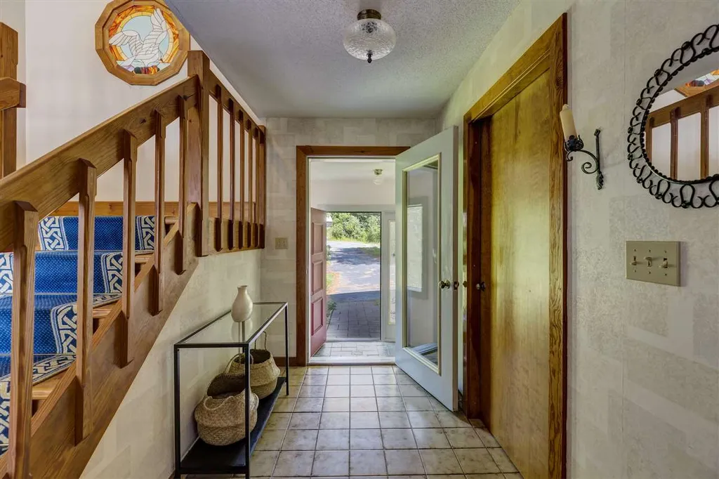 158 Summit View Road New London NH 03257