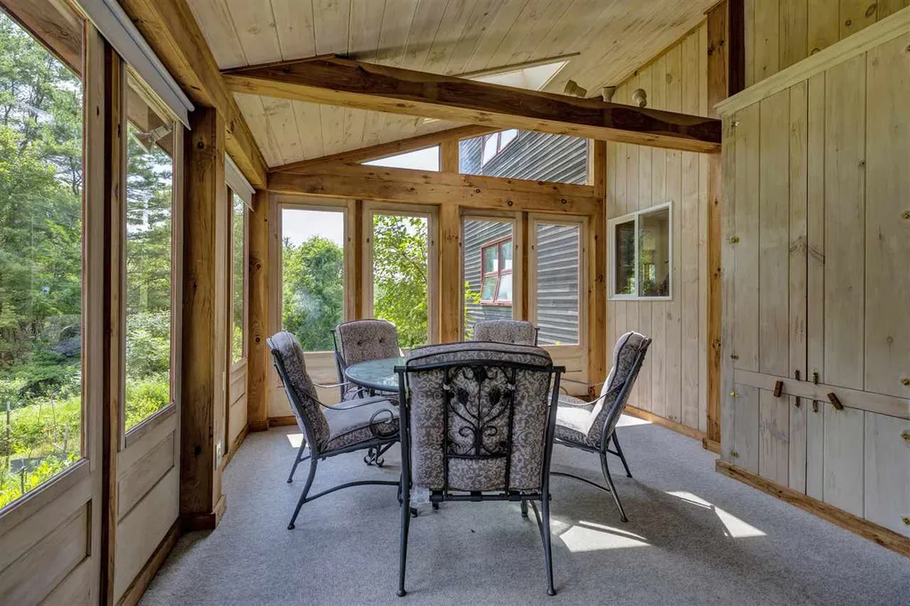158 Summit View Road New London NH 03257