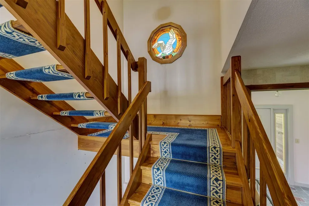 158 Summit View Road New London NH 03257