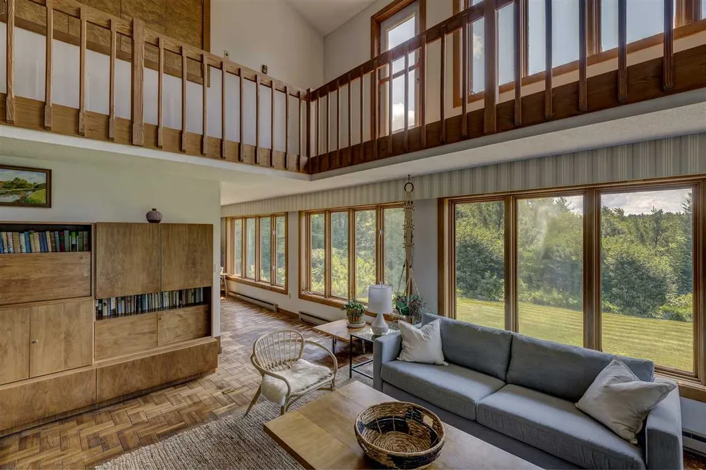 158 Summit View Road New London NH 03257