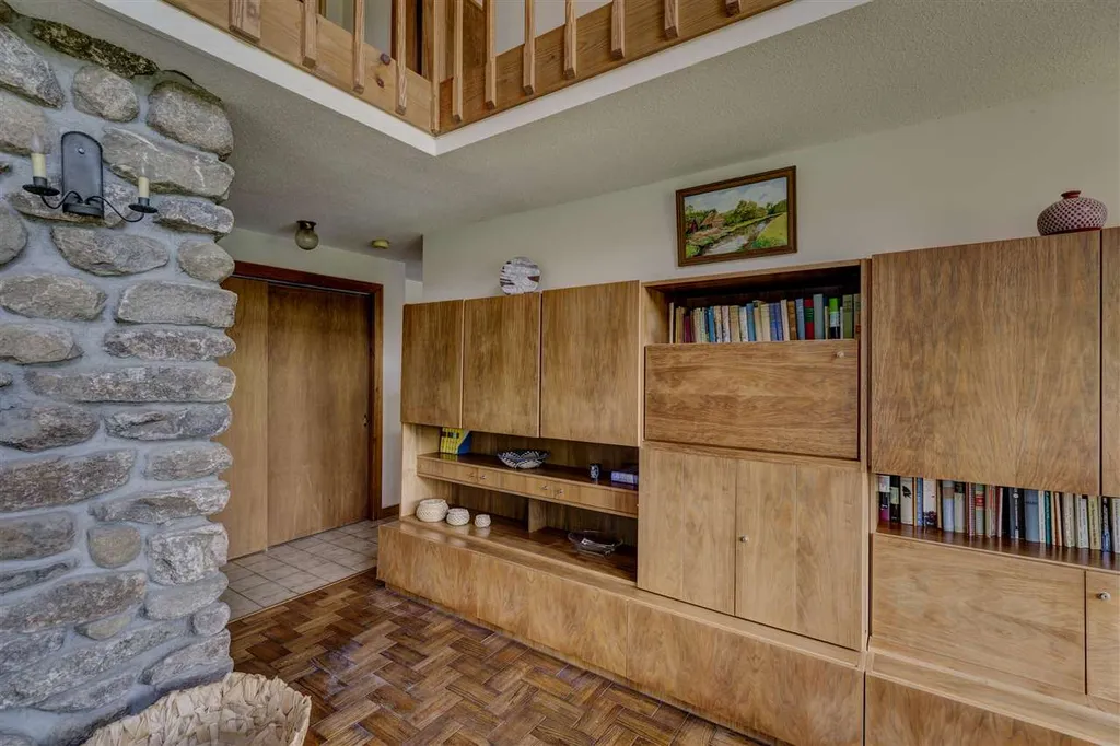 158 Summit View Road New London NH 03257