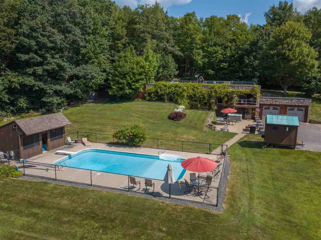 174 Sargent Road Gilmanton NH 03237