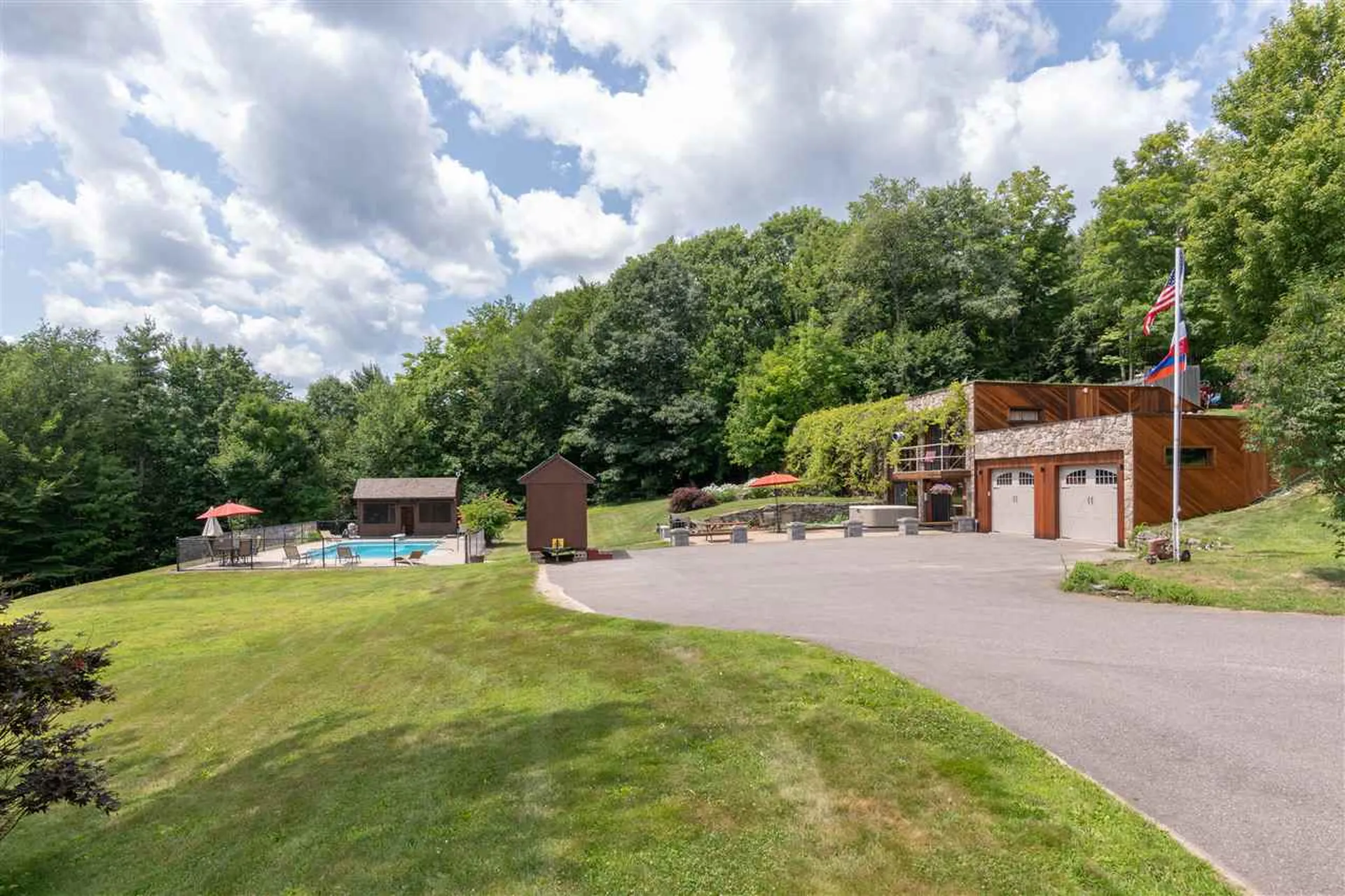 174 Sargent Road Gilmanton NH 03237