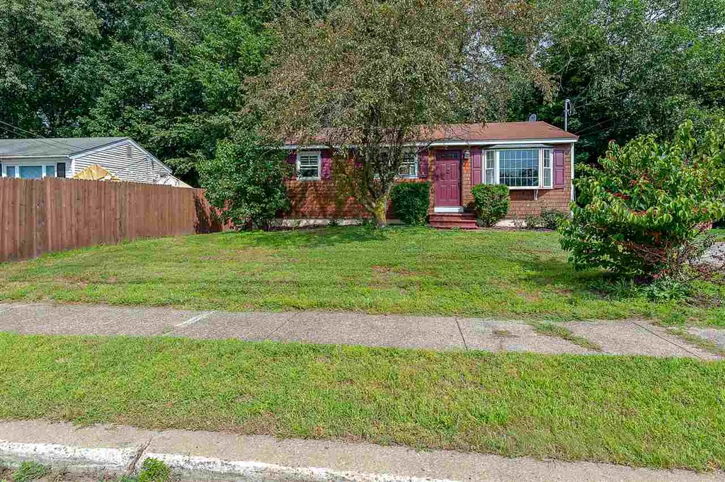 7 Oneida Circle Nashua NH 03060