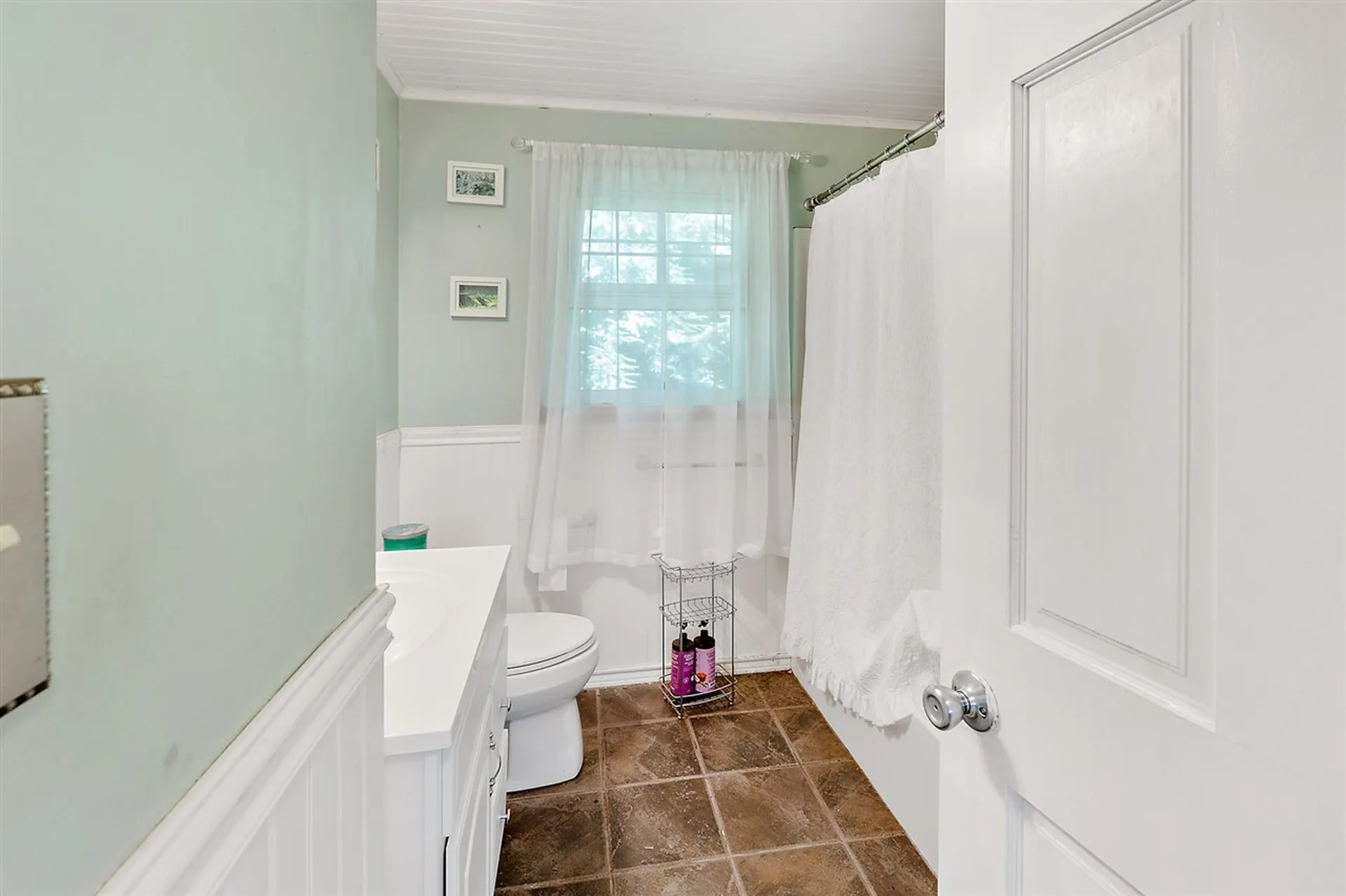 7 Oneida Circle Nashua NH 03060