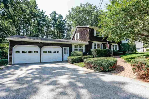 26 Deerhaven Drive Nashua NH 03064