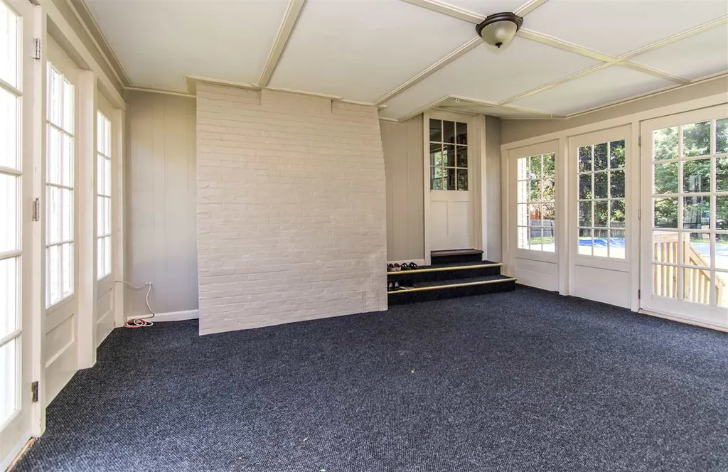 131 Old Dover Road Rochester NH 03867