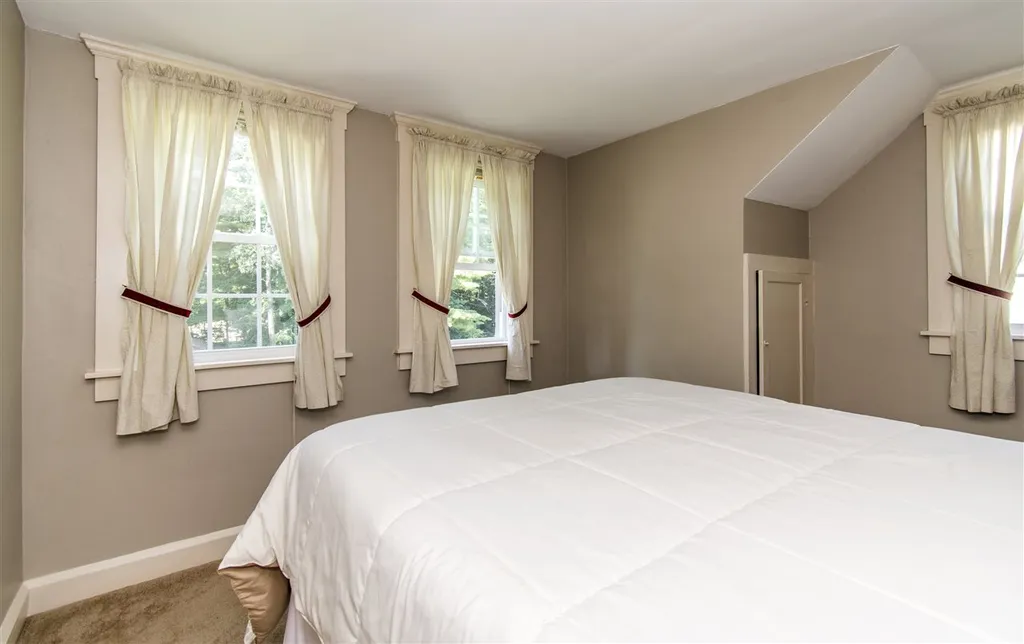 131 Old Dover Road Rochester NH 03867