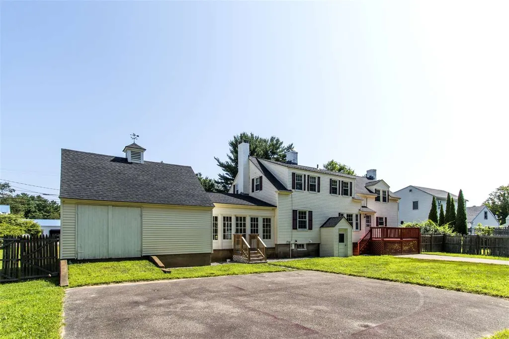 131 Old Dover Road Rochester NH 03867