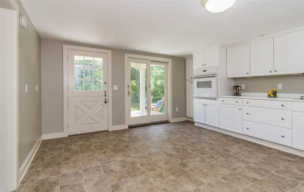 131 Old Dover Road Rochester NH 03867