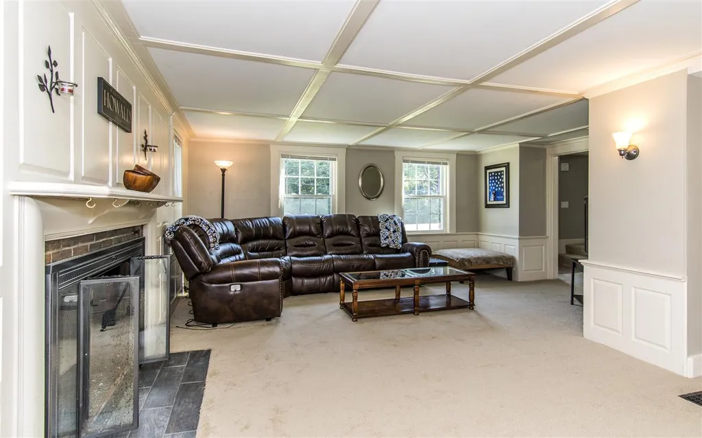 131 Old Dover Road Rochester NH 03867