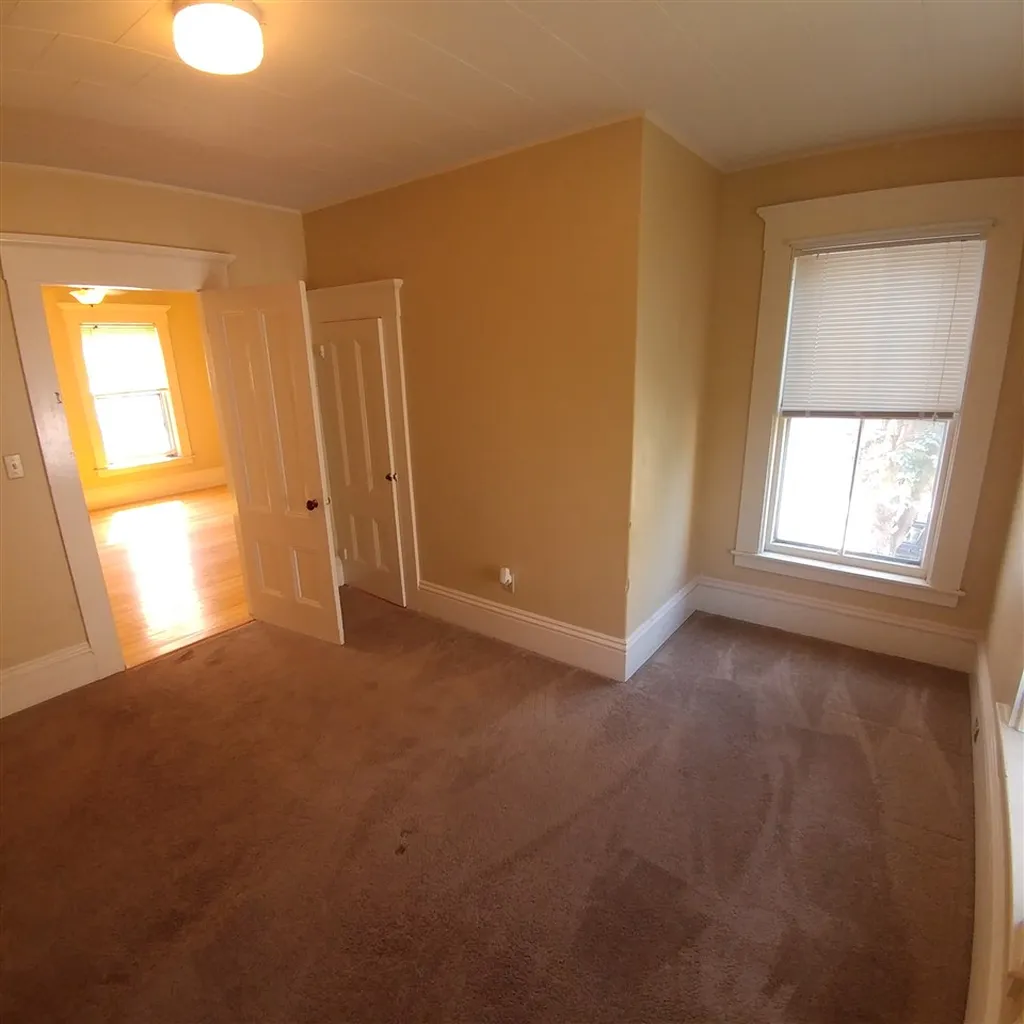 106 Brook Street Manchester NH 03104