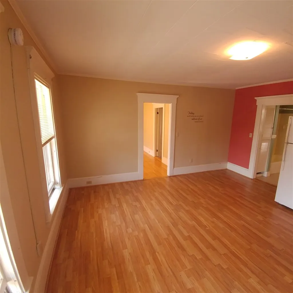 106 Brook Street Manchester NH 03104