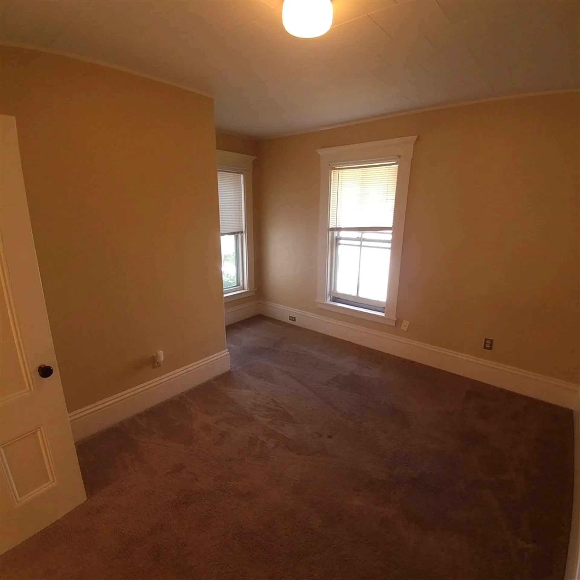 106 Brook Street Manchester NH 03104