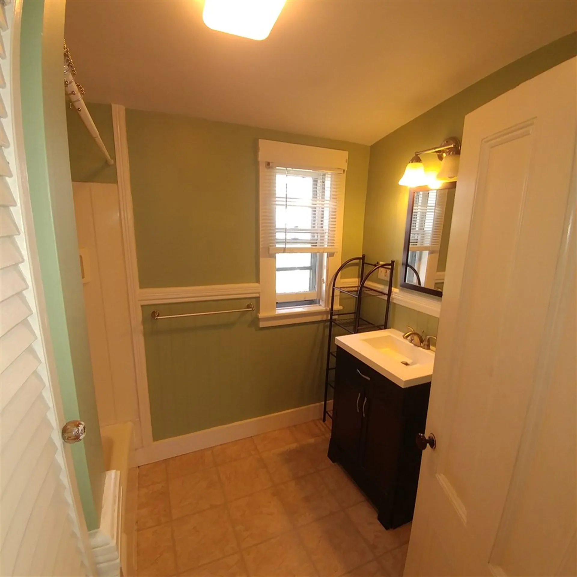 106 Brook Street Manchester NH 03104