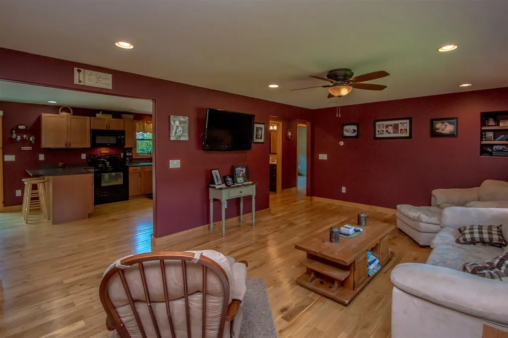 286 Union Road Dalton NH 03598