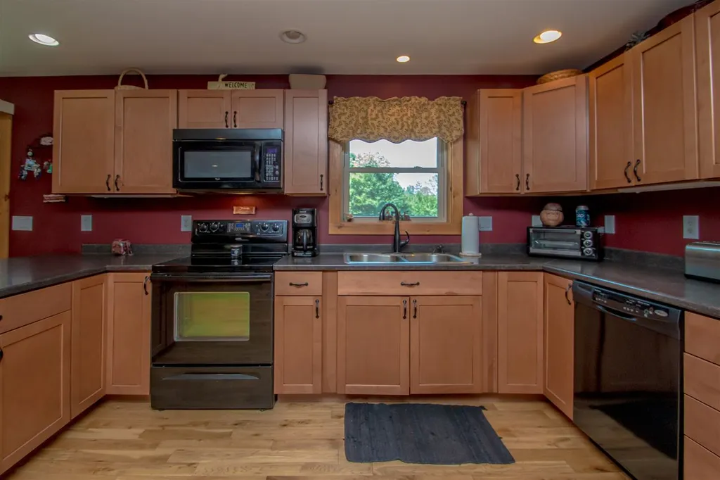 286 Union Road Dalton NH 03598