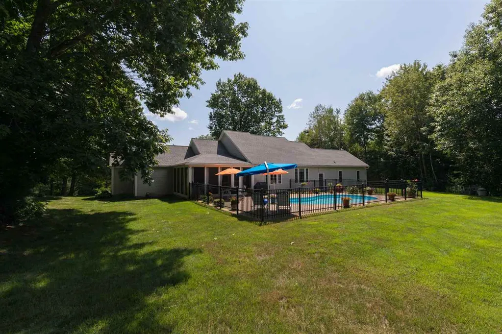 61 Sullivan Farm Drive Rochester NH 03868